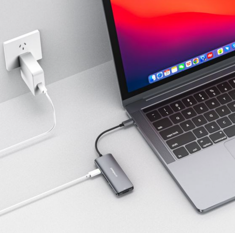 mbeat "Elite" 7-in-1 Multi-Port USB-C 3.2 Hub with 8K HDMI Video, 10Gbps Data, Space Grey